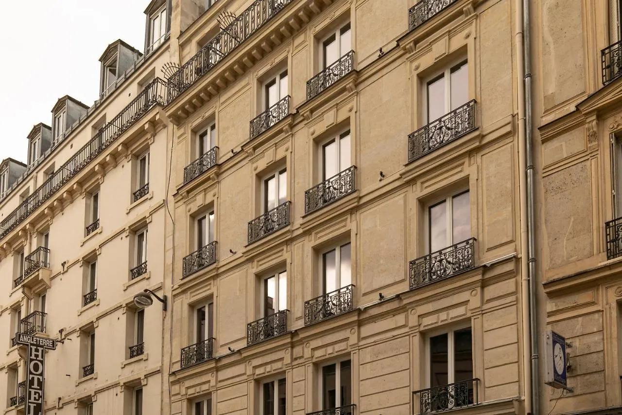 Maison Barbes Hotel