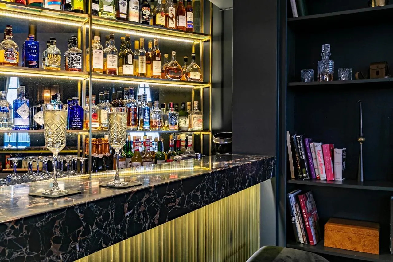 Maison Barbes Otel
